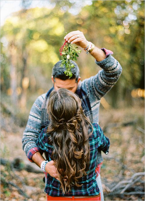 Vertical detail from a holiday engagement shoot
