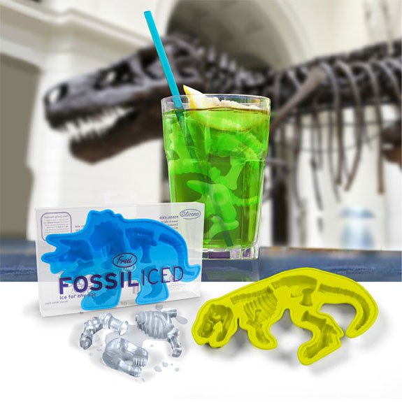 creative-ice-cubes6 Fossiliced dinosaur bone ice molds and green drink with bone ice