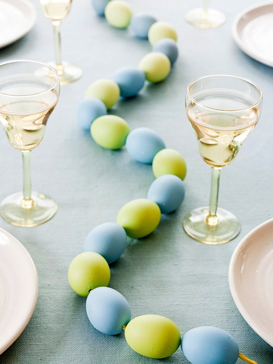 Ceramic Easter table accents