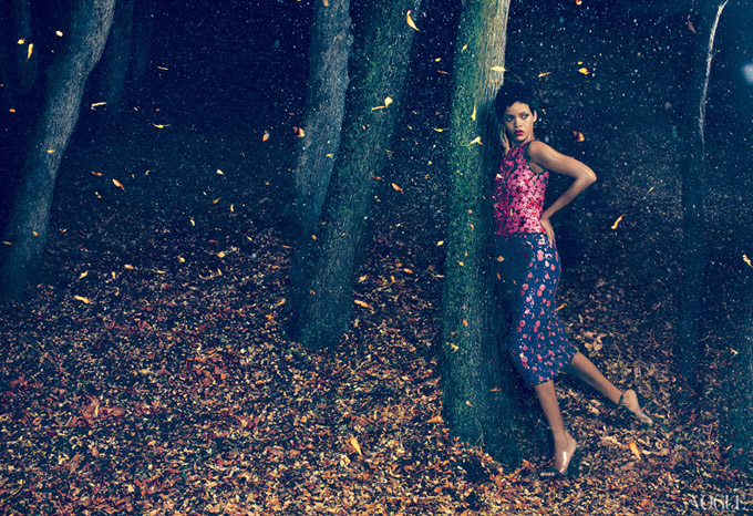 Rihanna Vogue November 2012 desert fashion