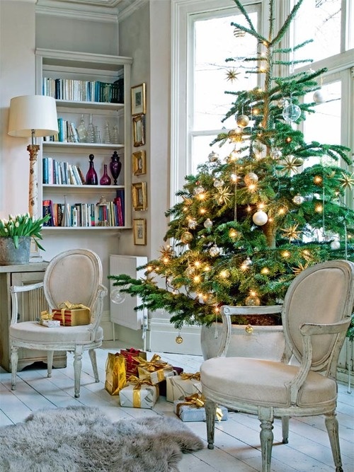 Apartment-friendly Christmas tree