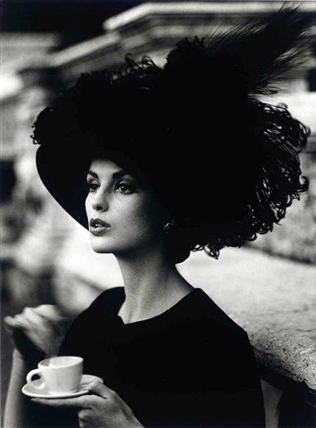 Compact vintage hat