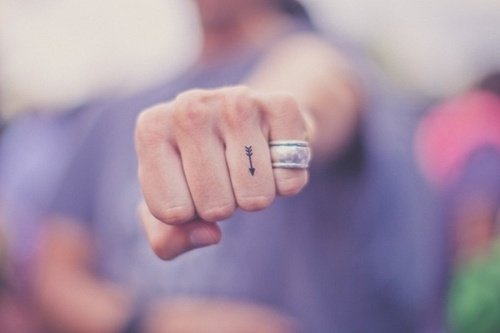 finger-tattoo27