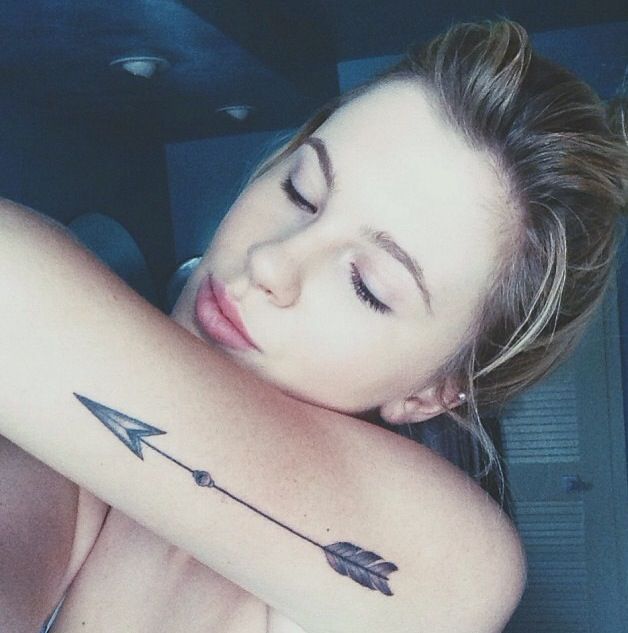 Arrow tattoo pattern idea