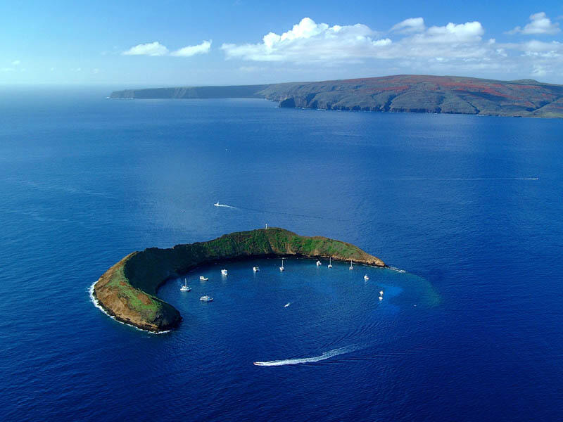 molokini-crater-hawaii