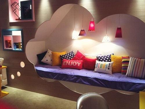 Low-profile reading or sleeping corner