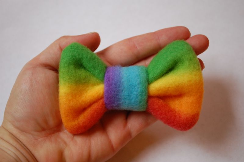 Fleece bow tie brooch