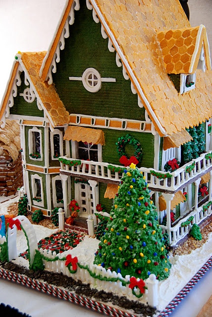 Gingerbread house Christmas craft