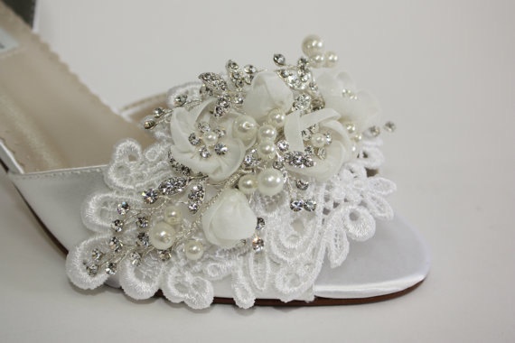 Pearl-trimmed bridal heels