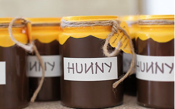Winnie the Pooh hunny pot favor