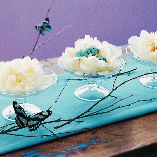 Wood accent Easter tablescape