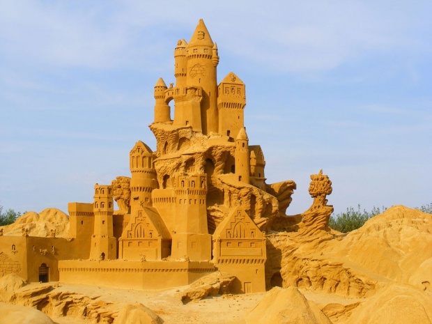 Sand sculpture