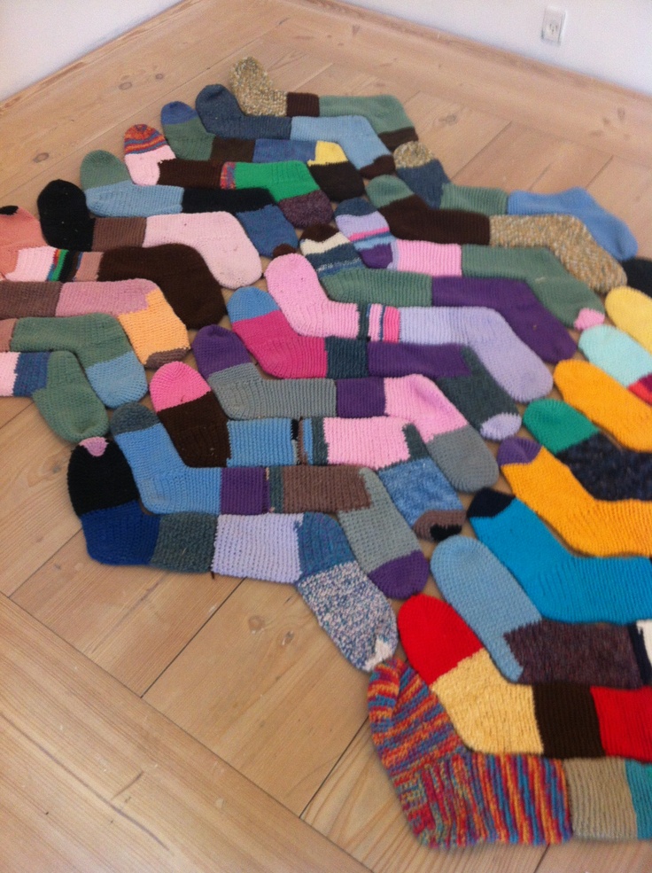 Fingerless gloves from socks