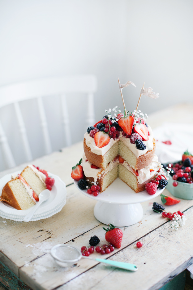 Styled cupcake and cake details