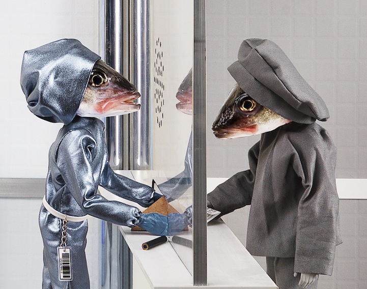 Everyday life tableau with fish heads