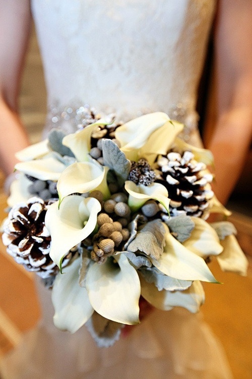 Romantic winter bridal arrangement
