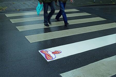 Color-as-concept advertisement