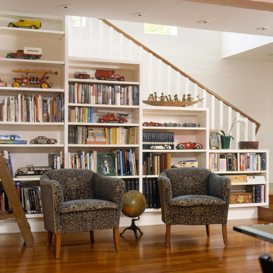 space-under-staircase07