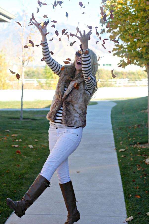 Stylish women's vest in neutral tones