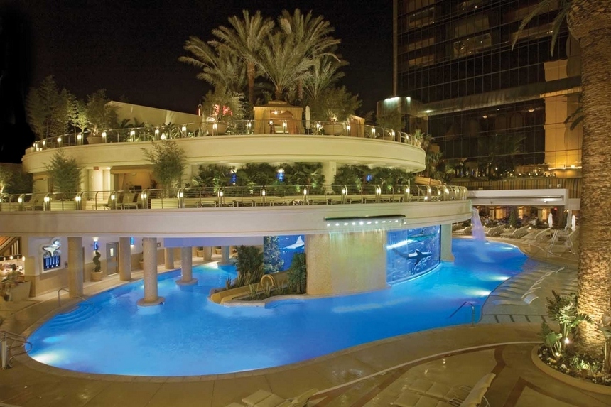 pool07