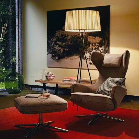 Rounded modern armchair