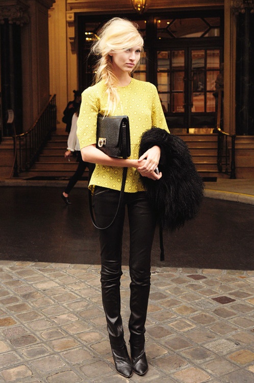 Ponytail with street style coat