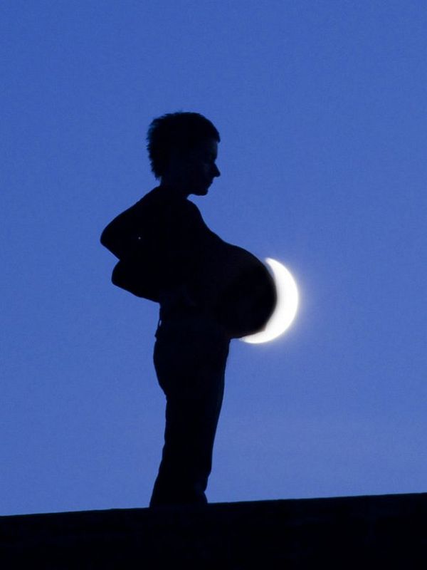 Creative moon photo by Laurent Laveder