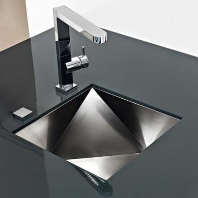 Material-focused sink and faucet detail