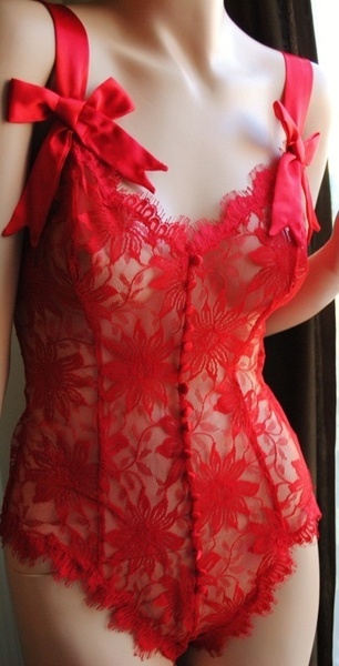Final red holiday lingerie look