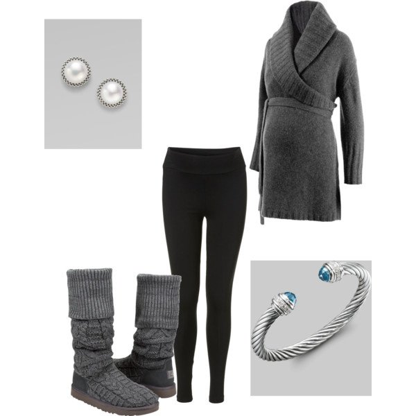 Cozy winter maternity sweater look