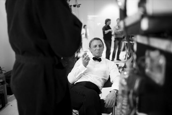 bond-on-set10 Behind-the-scenes Bond film photography