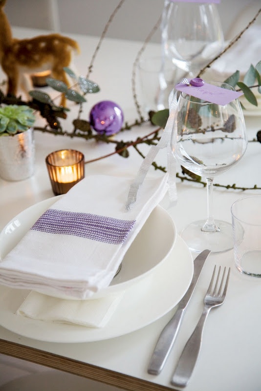 Elegant Christmas dinner table arrangement