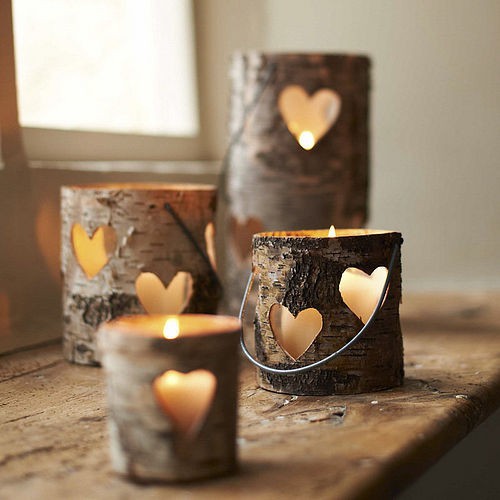 Wooden heart tealights