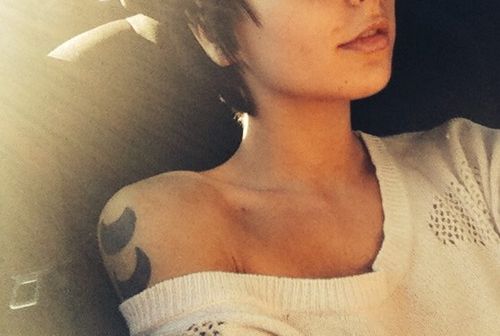 moon-tattoo-women16