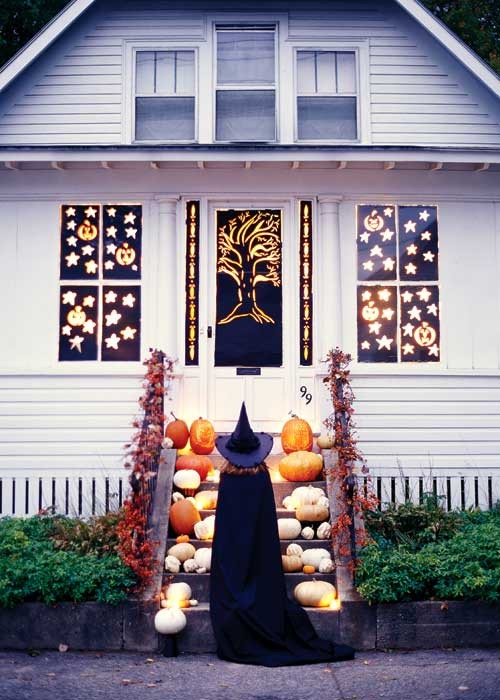 Halloween entryway decor