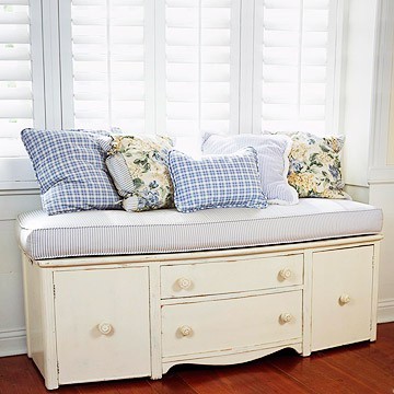 Square window seat nook
