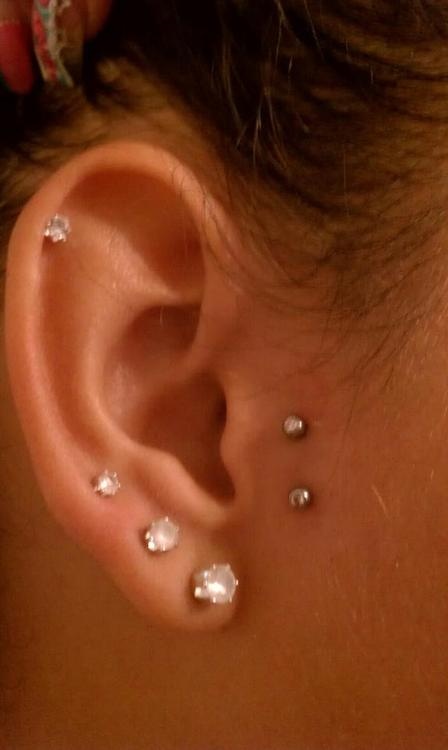 graduated lobe gems double tragus and helix