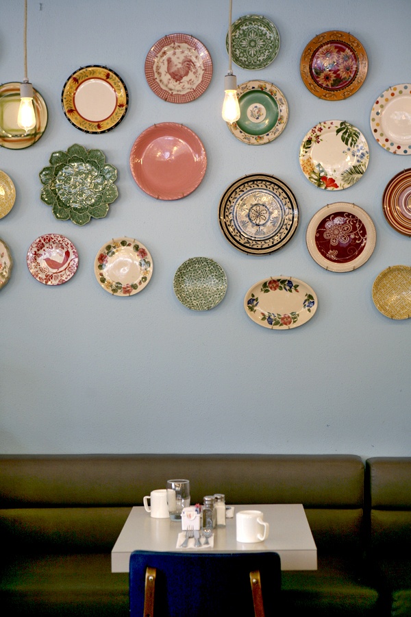 Vertical plate display in a dining space