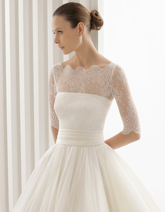Antique-inspired bridal gown
