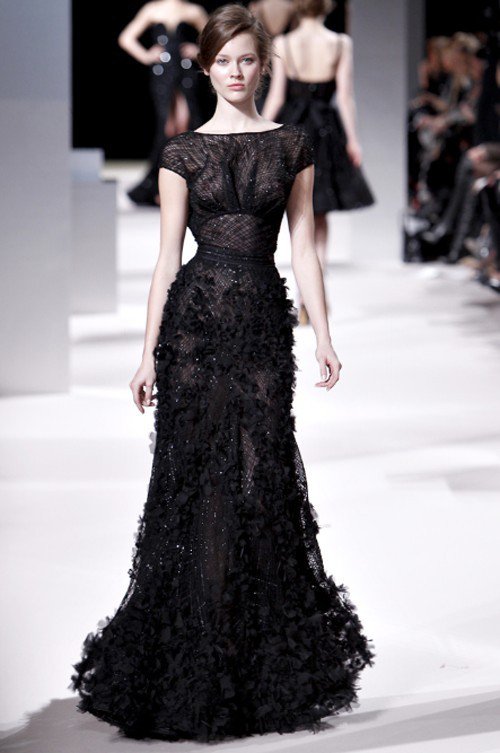Black dress night look