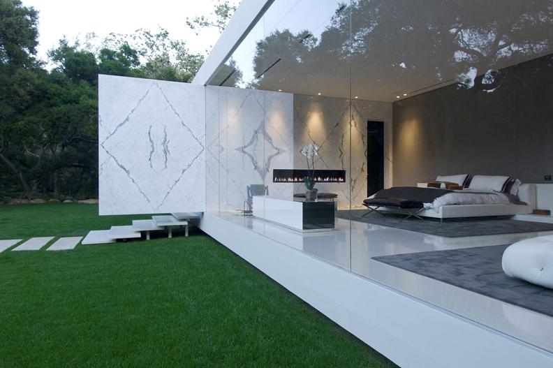 Glass Pavilion open plan and views