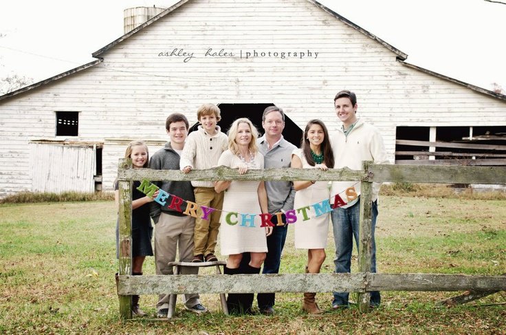 Multi-person family pose