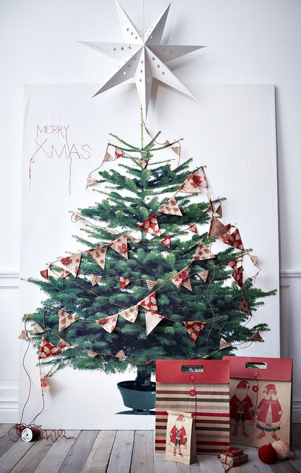 Creative small Christmas tree display