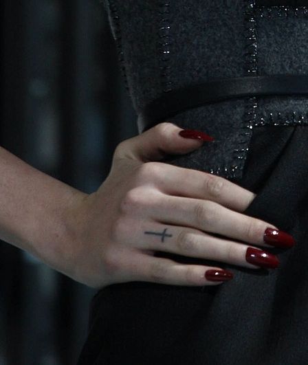 finger-tattoo33