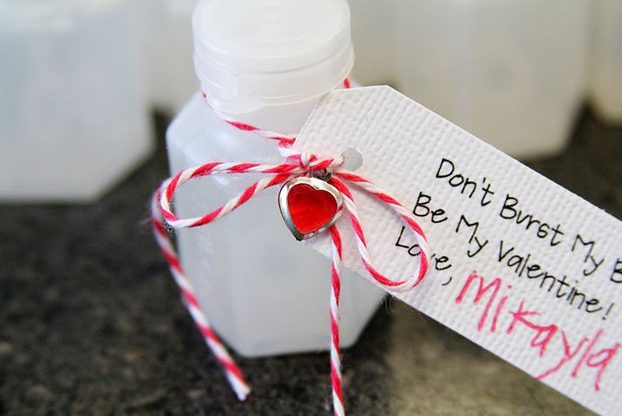 Bubble Valentine crafts for kids
