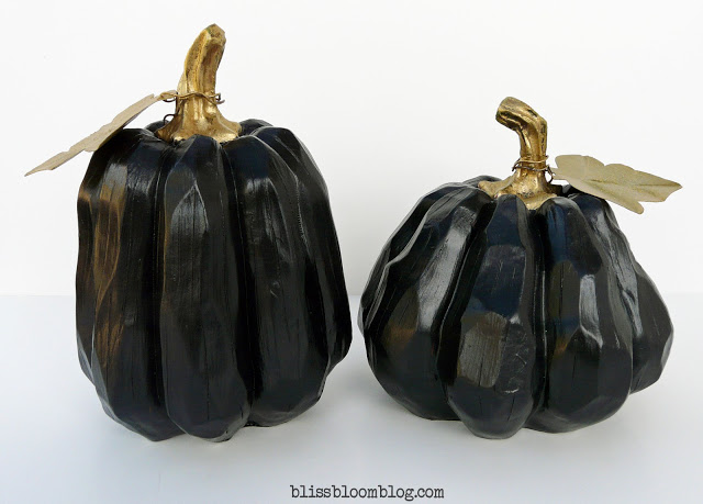 Chalkboard paint doodle pumpkins