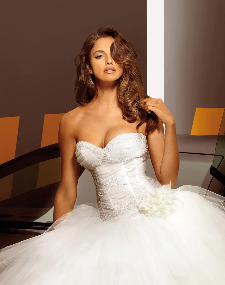 Irina Shayk in Angelozzi couture gown