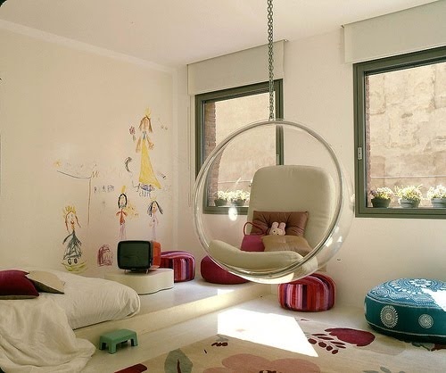 Stylish indoor hanging seat