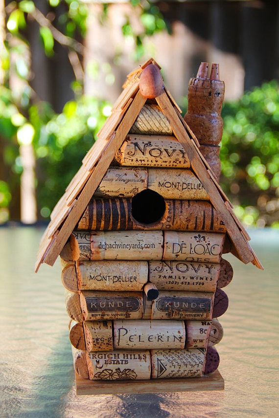 Vertical wine cork DIY
