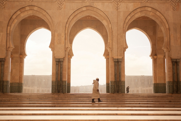 Architectural travel frame by Aurélien Buttin
